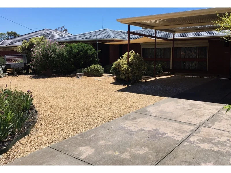 Primary image of 4 Lincoln Crescent, Pooraka SA 5095