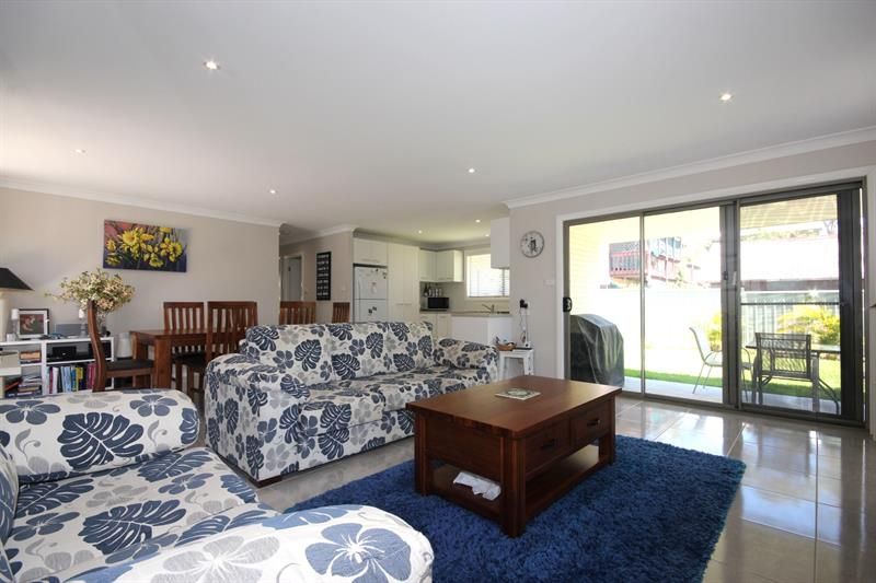 38 King Albert Ave, Tanilba Bay NSW 2319, Image 2