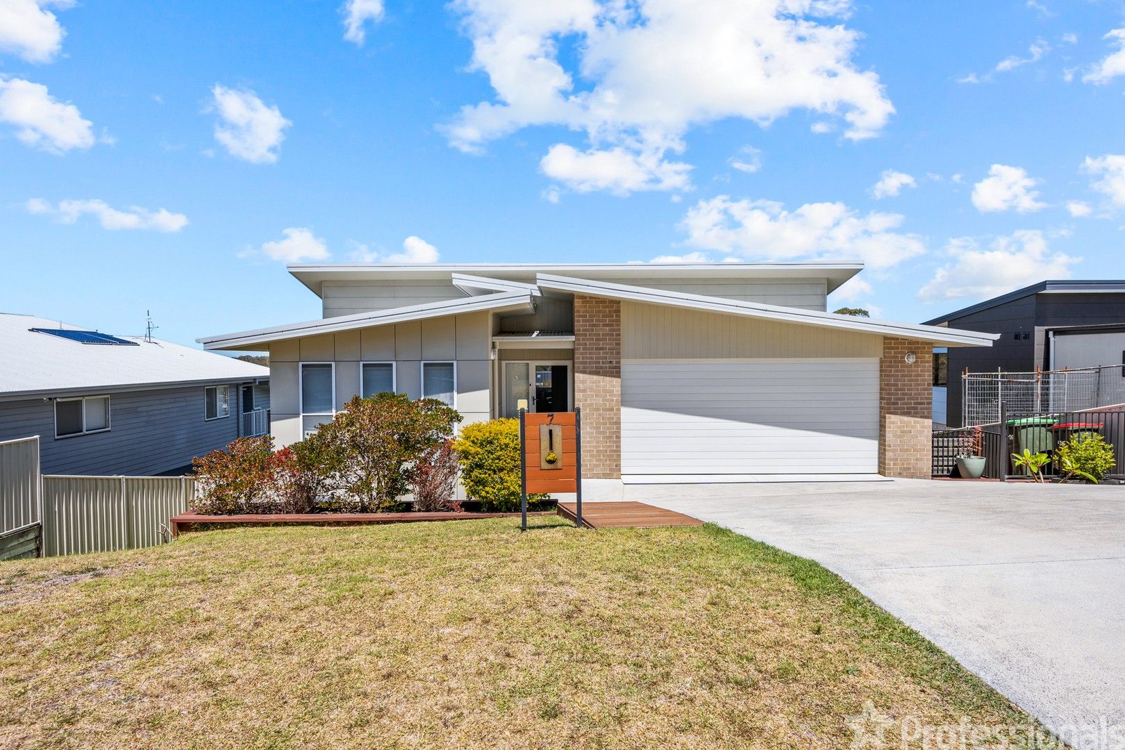 7 Narran Close, Forster NSW 2428, Image 0