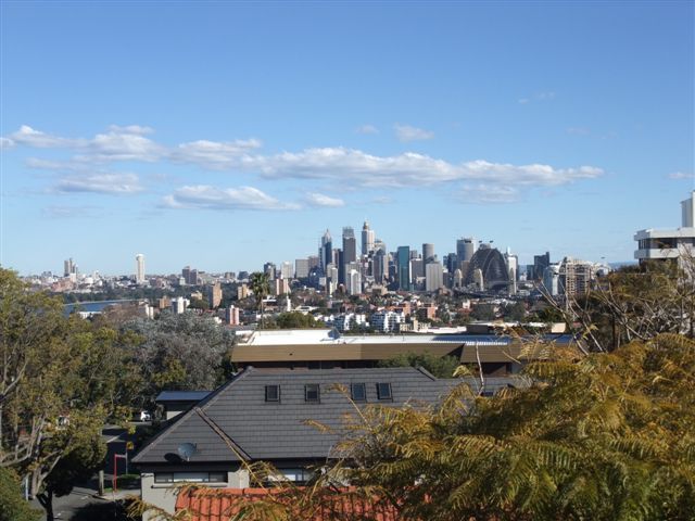 2 bedrooms Apartment / Unit / Flat in 4/126 Ben Boyd Rd NEUTRAL BAY NSW, 2089