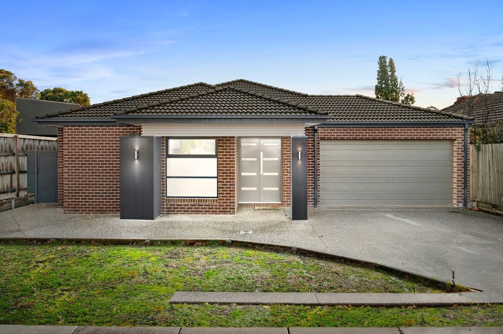 5 bedrooms House in 60 Betula Avenue VERMONT VIC, 3133