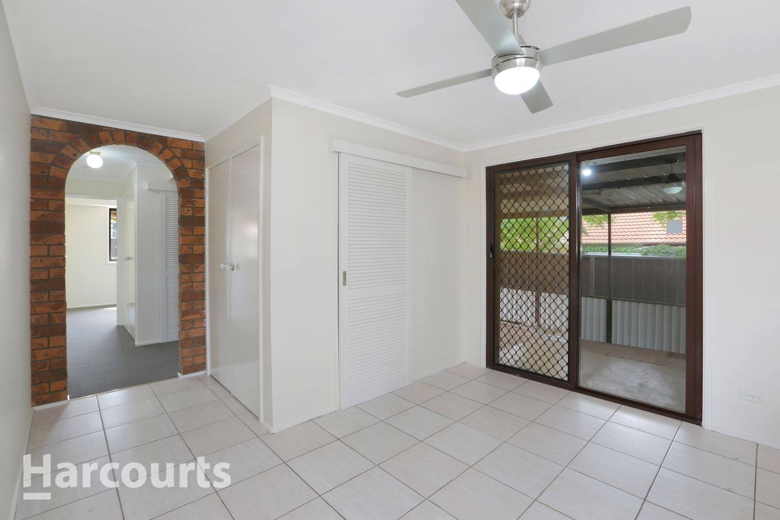 34 Karrabul Road, St Helens Park NSW 2560, Image 2