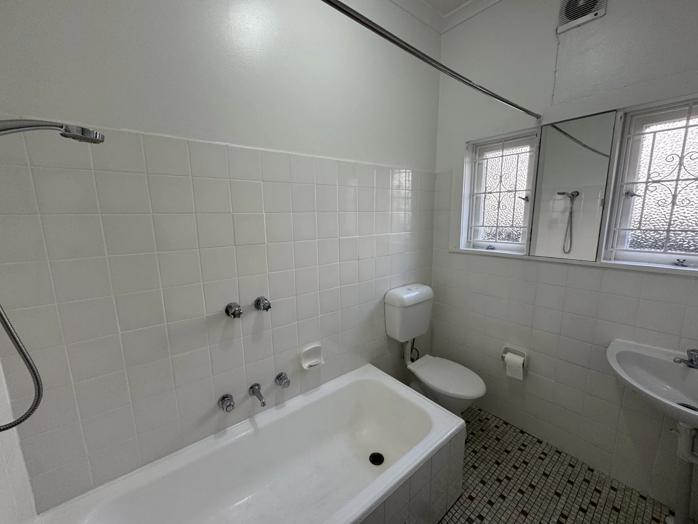 Additional image 7 of 2/4 Powell Road, Rose Bay NSW 2029