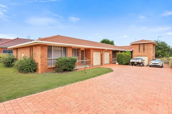 2/6 Cowper Close, Tamworth NSW 2340, Image 0