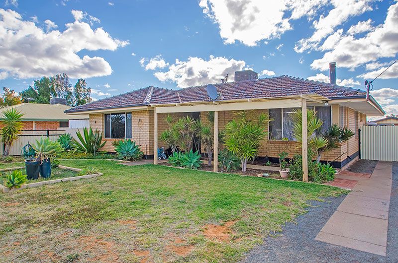 4 Killarney Street, Hannans WA 6430, Image 1