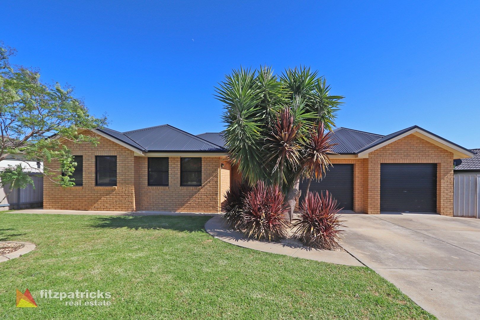 93 Yentoo Drive, Glenfield Park NSW 2650, Image 0