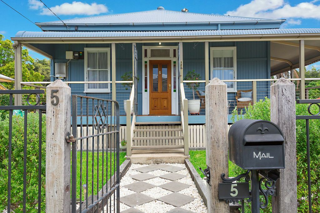 5 Pemberton St, Booval QLD 4304, Image 0