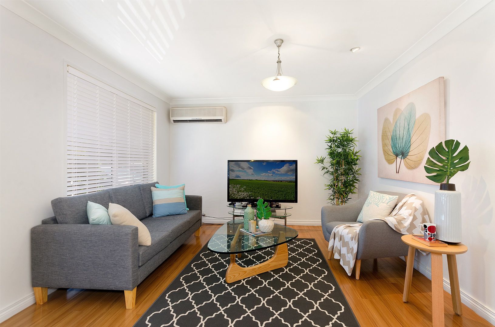 6 Byron Bay Close, Hoxton Park NSW 2171, Image 1