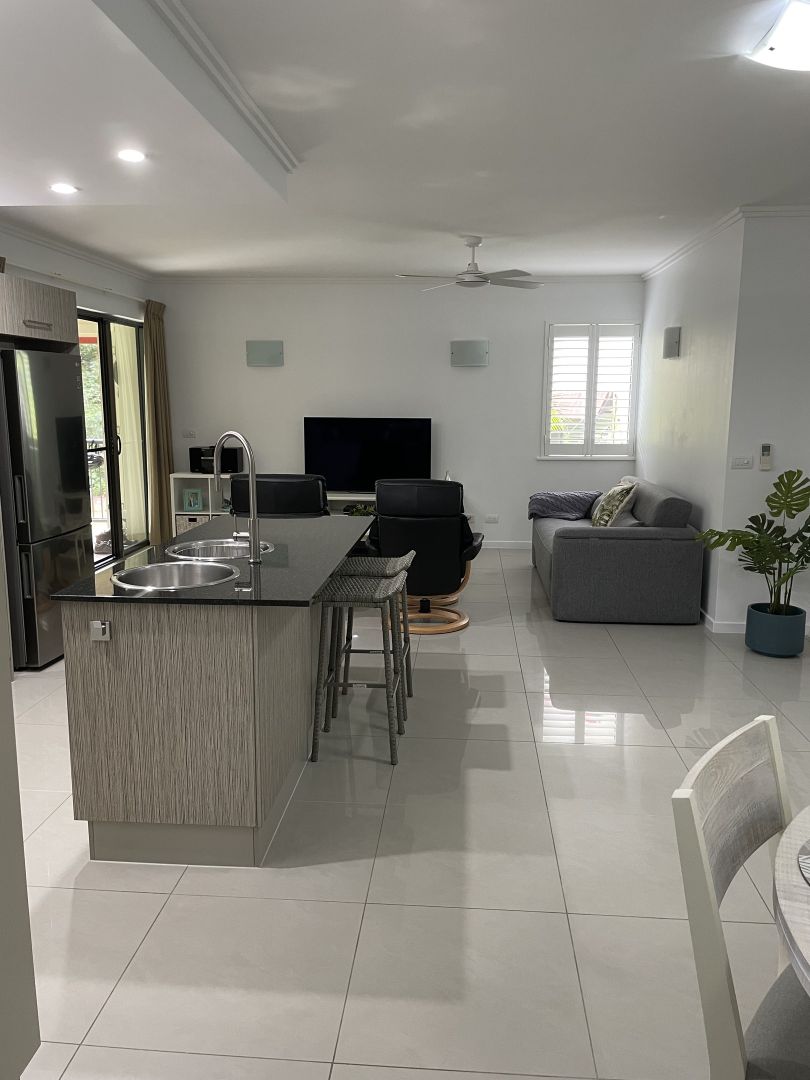 34/168-174 Moore Rd, Kewarra Beach QLD 4879, Image 2