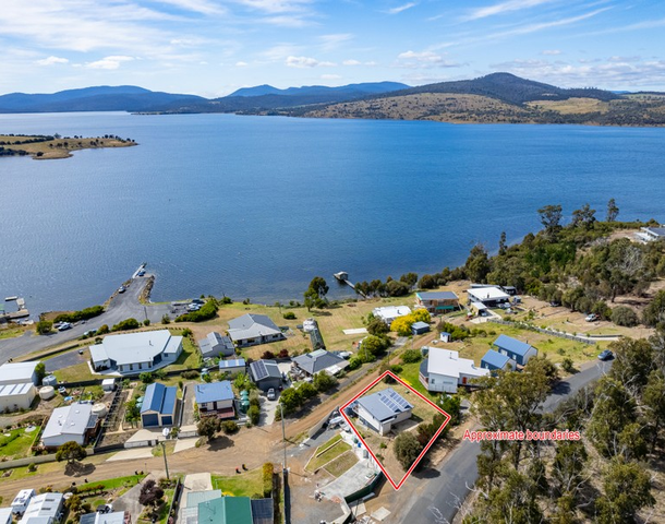 54 Bay Road, Boomer Bay TAS 7177