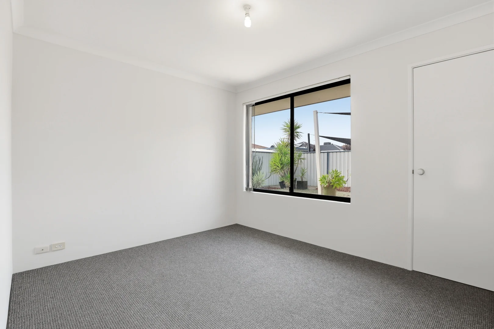 Additional image 15 of 2 Grandmere Parade, Meadow Springs WA 6210