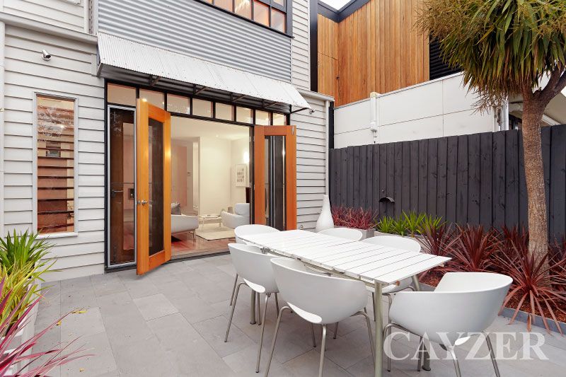 32 Glover Street, South Melbourne VIC 3205, Image 2