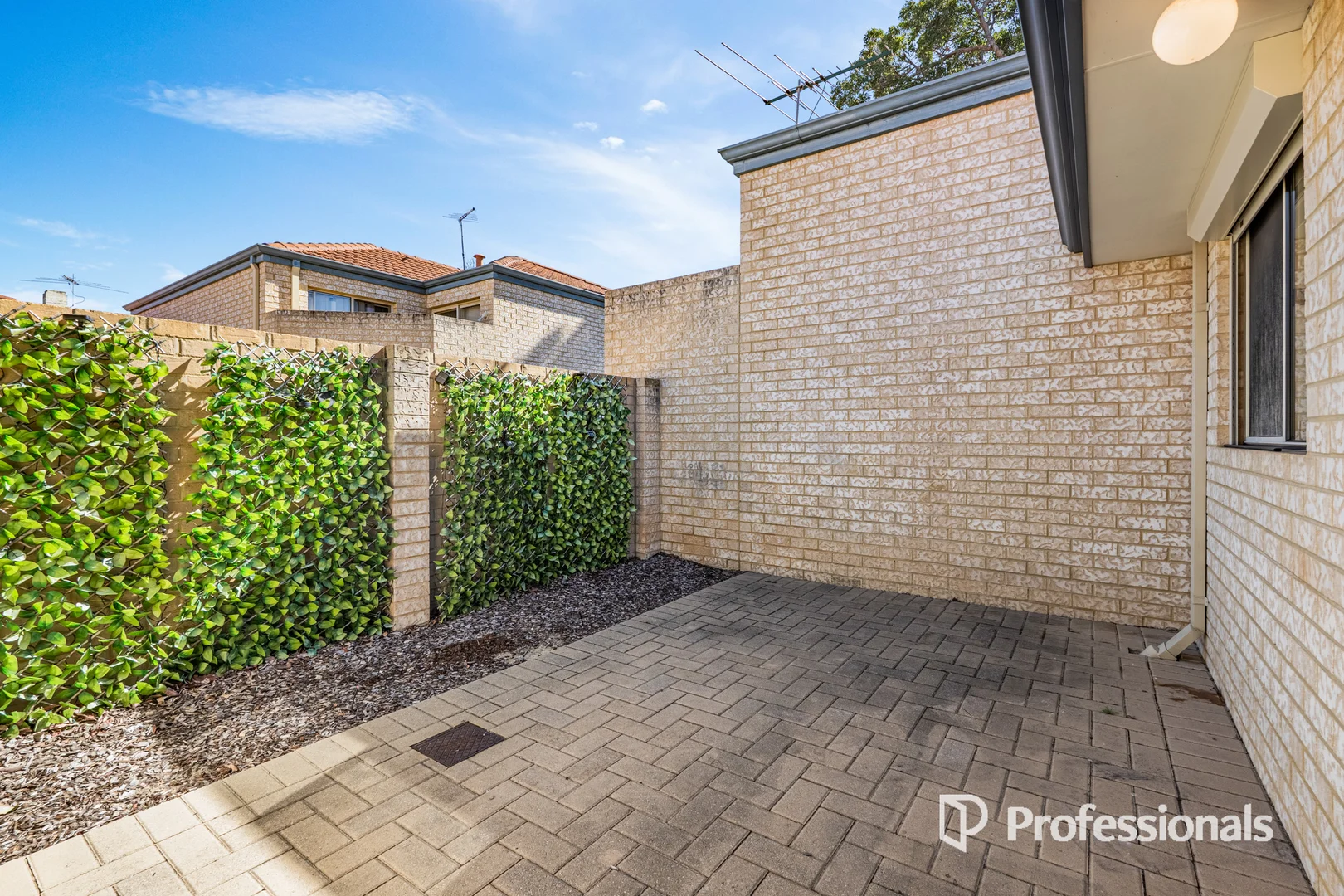 Additional image 32 of 5 Chilgrove Way, Balga WA 6061