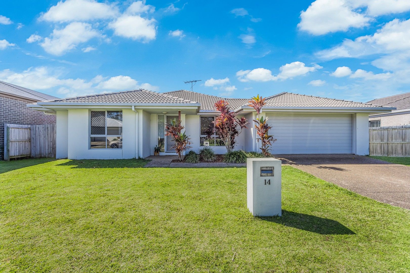 4 bedrooms House in 14 Apple Circuit GRIFFIN QLD, 4503