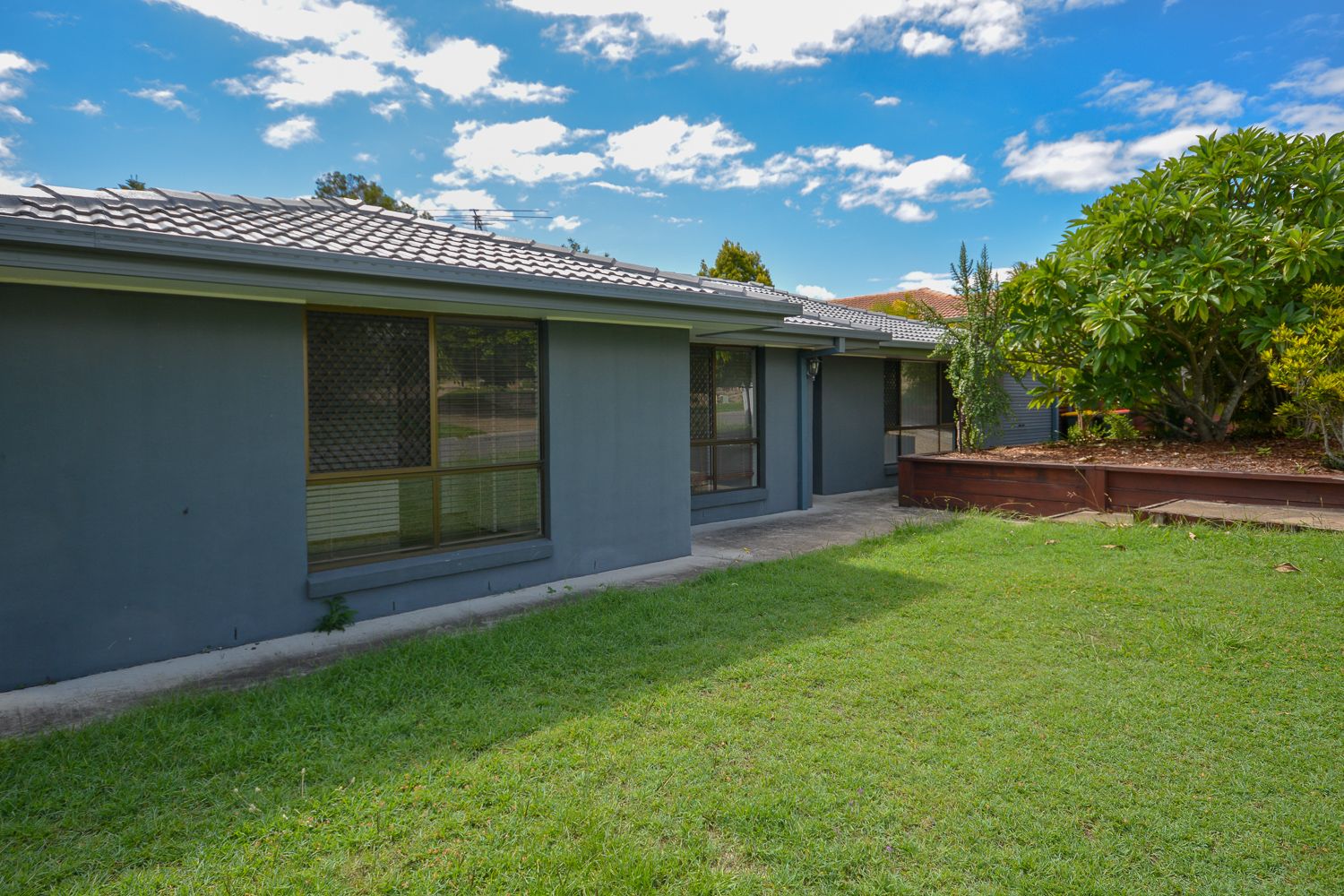 5 Lugano Street, Riverhills QLD 4074