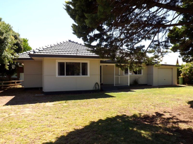 3 bedrooms House in 2 Halsey Street SOUTH BUNBURY WA, 6230