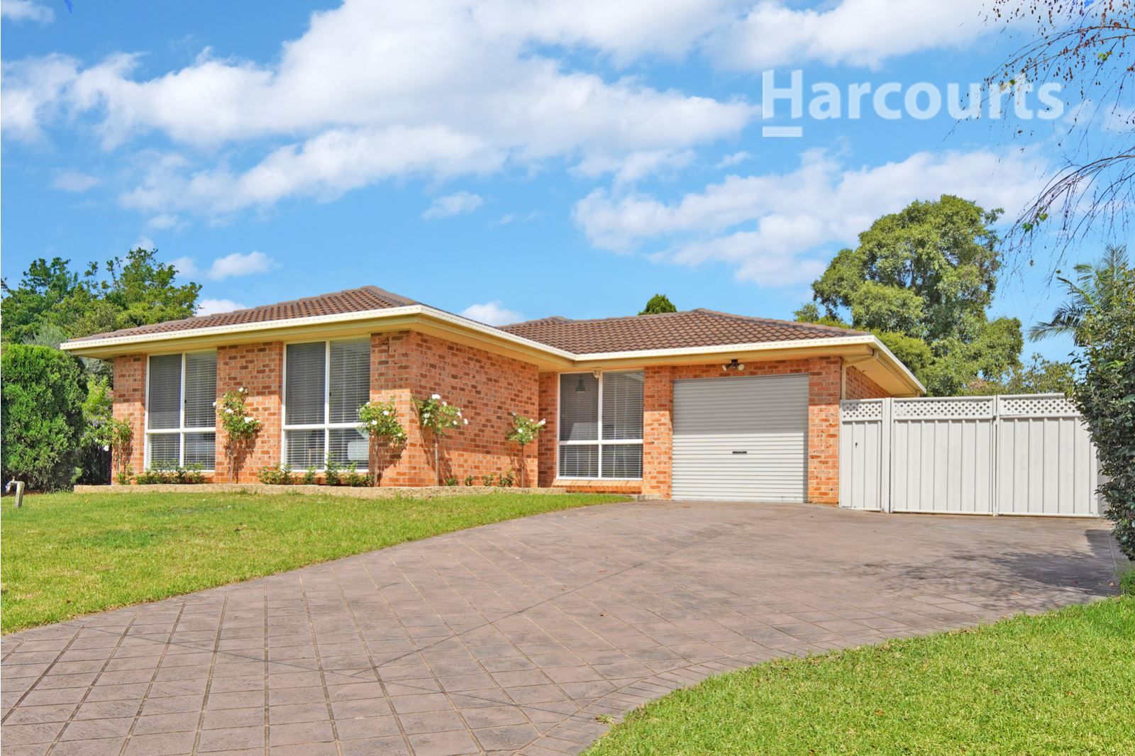 8 Elliotdale Close, Elderslie NSW 2570, Image 0