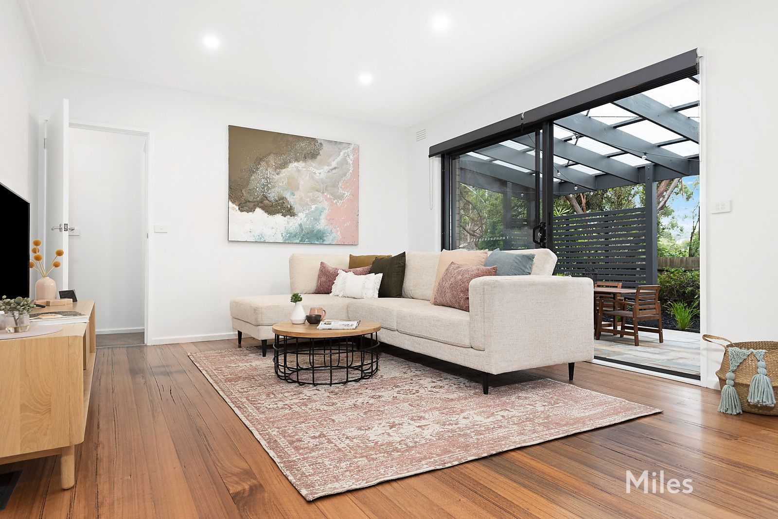 20 Phillips Crescent, Rosanna VIC 3084, Image 2