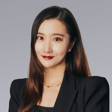 Nina Chen, Property manager