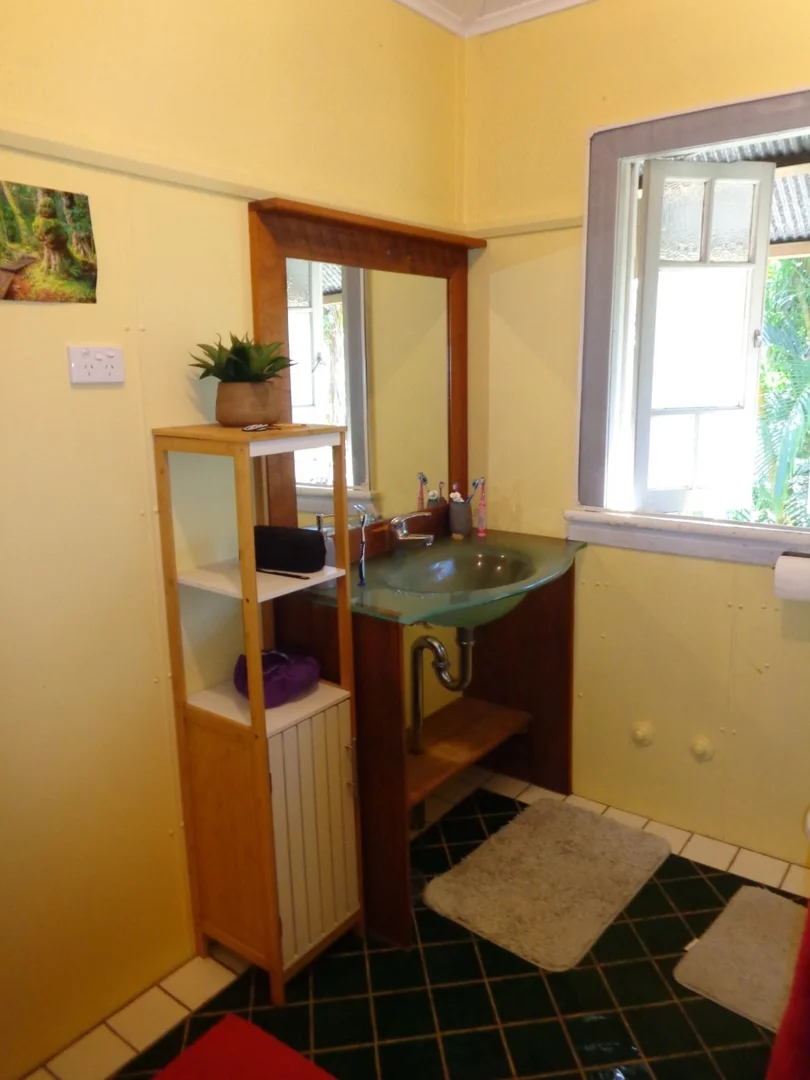 Additional image 9 of Uki NSW 2484