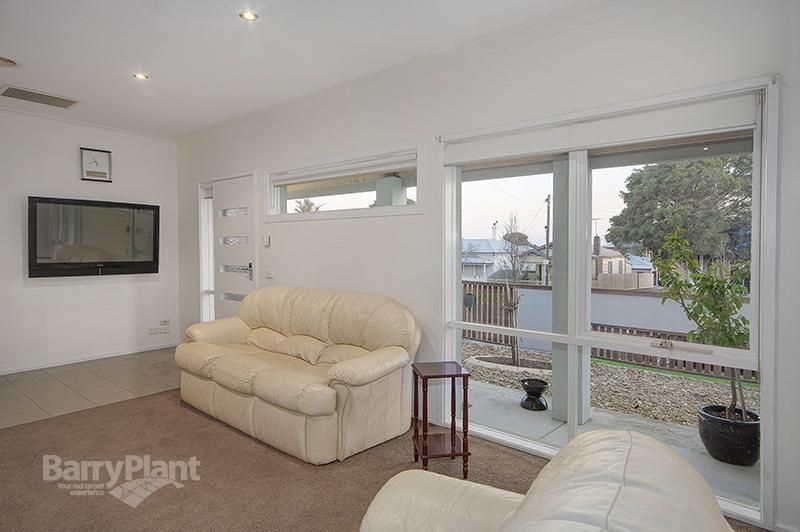 143 Kilgour Street, GEELONG VIC 3220, Image 2