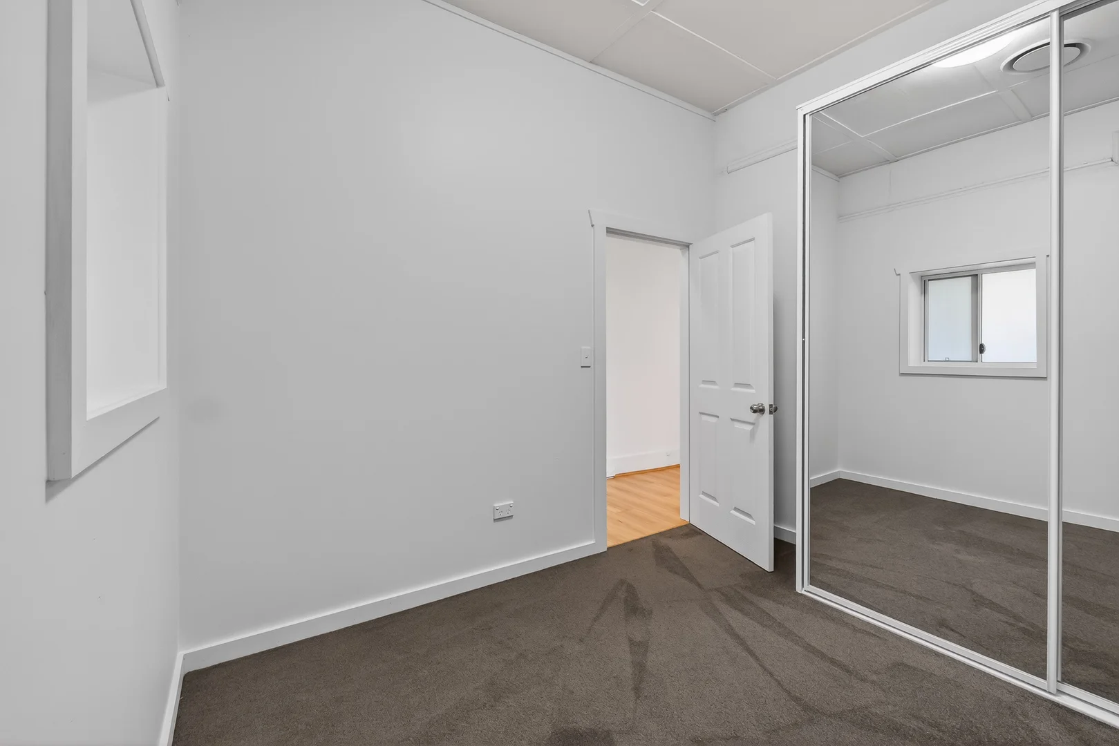 Additional image 7 of 2/8 Miles Avenue, Katoomba NSW 2780