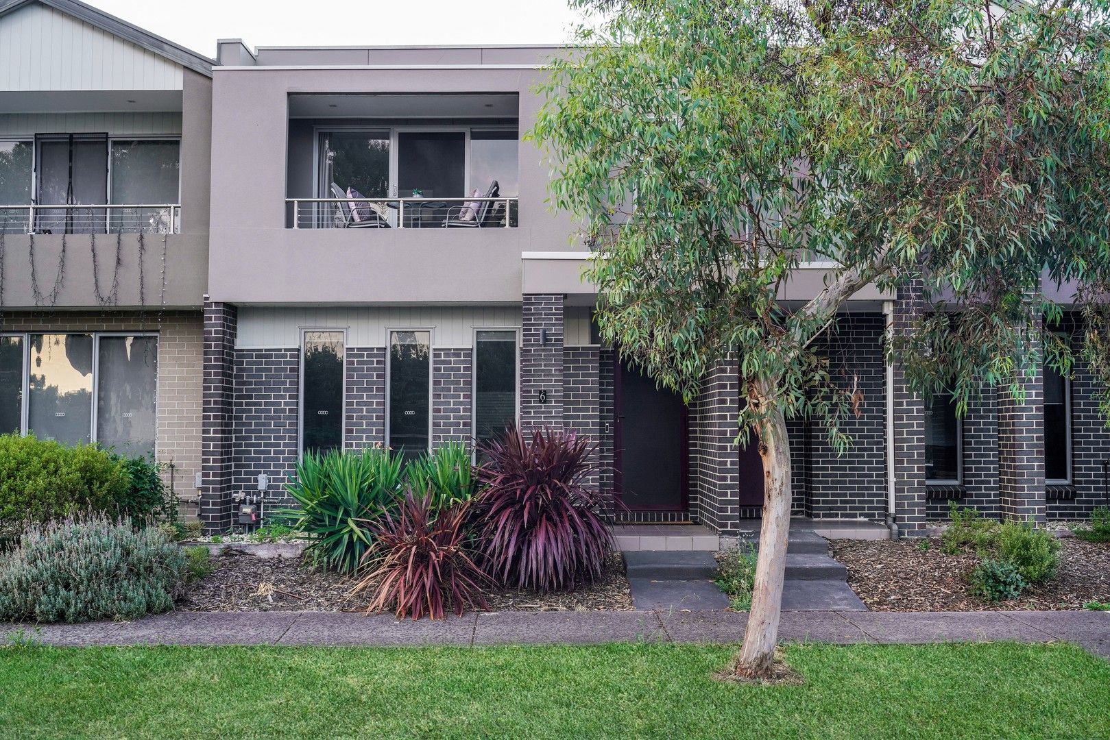 3 bedrooms Townhouse in 6/20 Beale Street MERNDA VIC, 3754