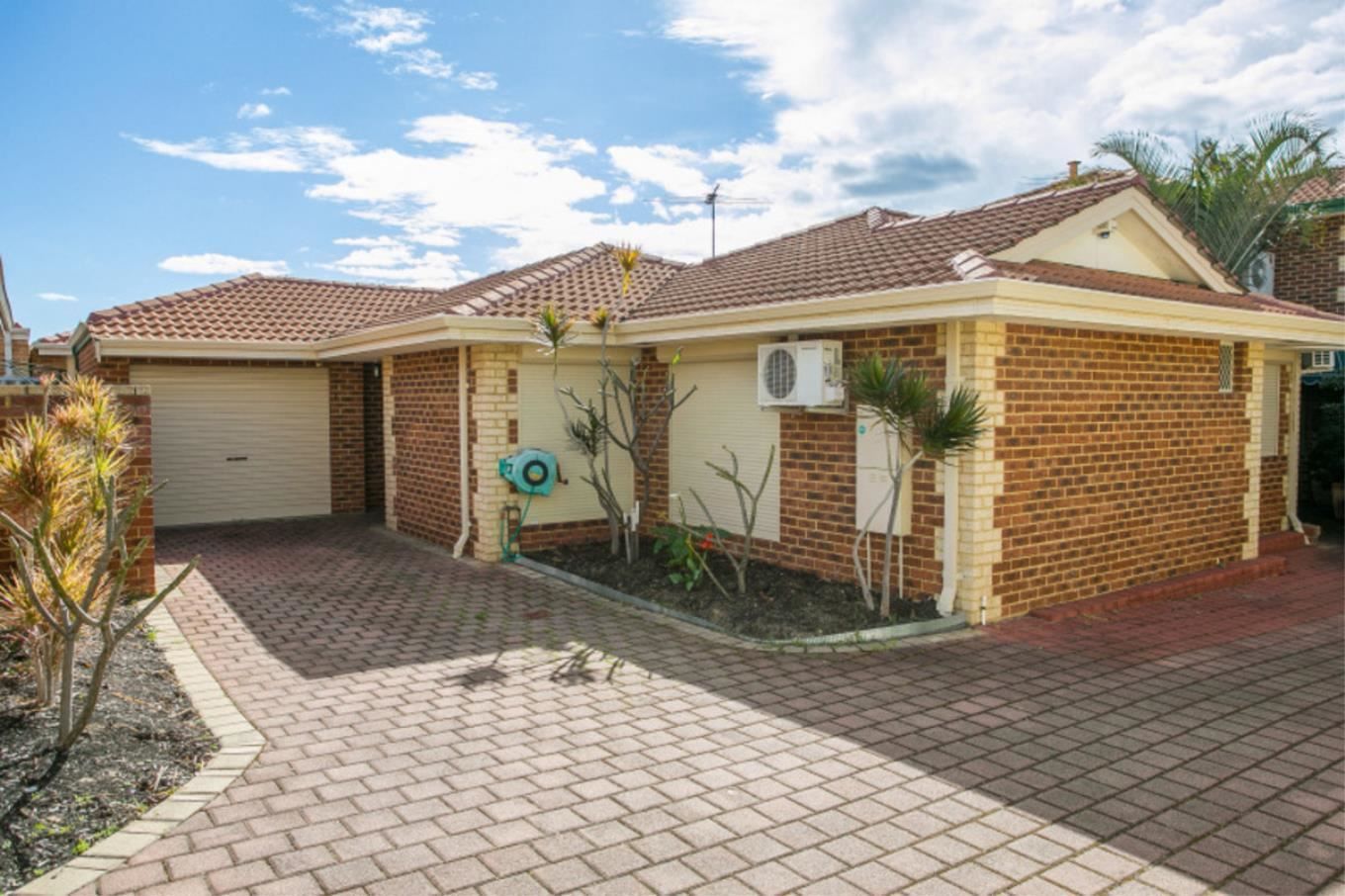 3 bedrooms Villa in 2/31 Daley Street YOKINE WA, 6060