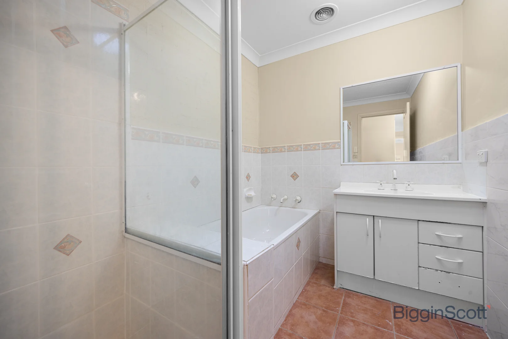 Additional image 9 of 2/122 Shaws Road, Werribee VIC 3030