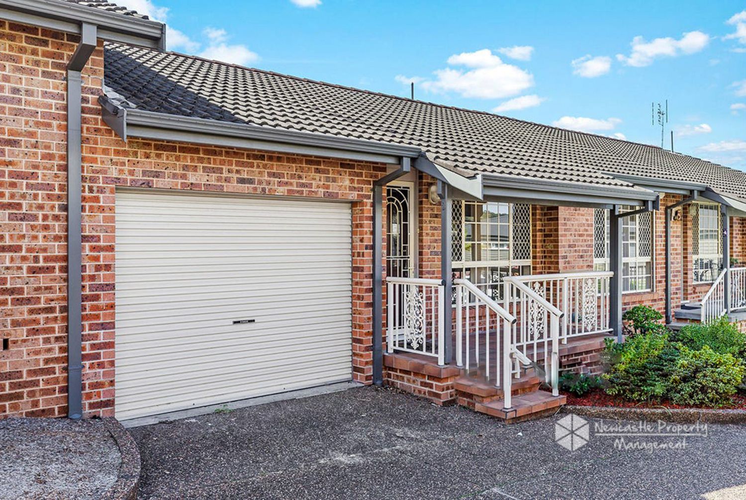 2 bedrooms Villa in 3/15 Brisbane Water Road ADAMSTOWN NSW, 2289