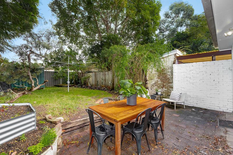 30 Foord Avenue, Hurlstone Park NSW 2193, Image 2