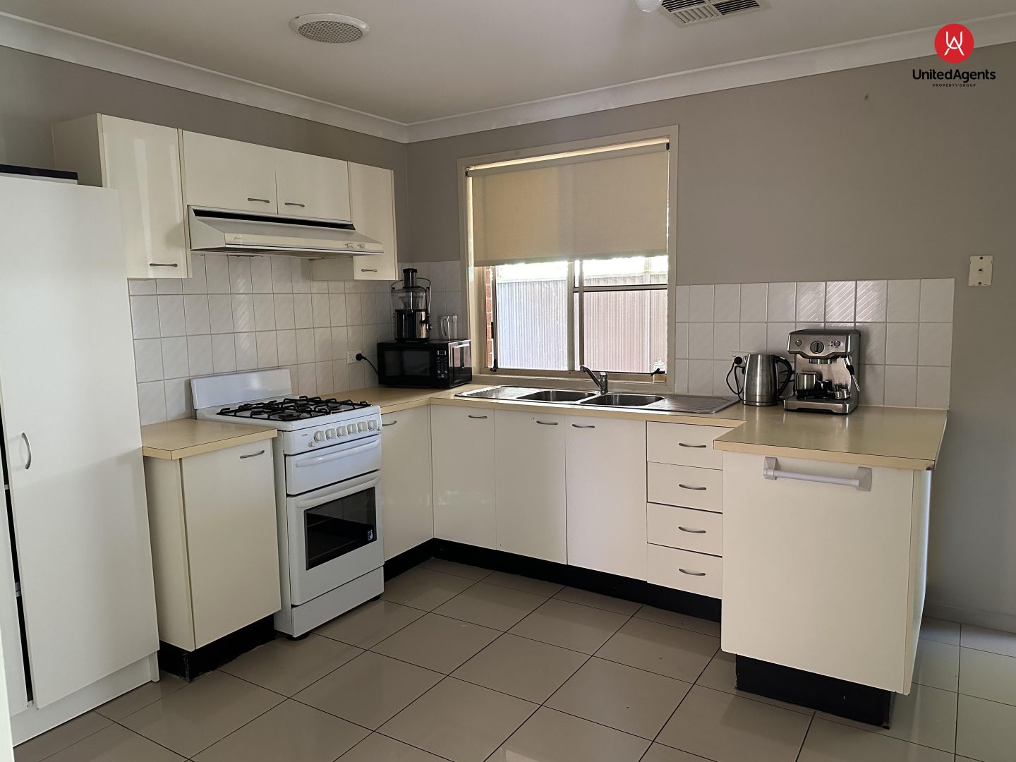9 Enderby Close, Hinchinbrook NSW 2168 House For Rent 800 Domain