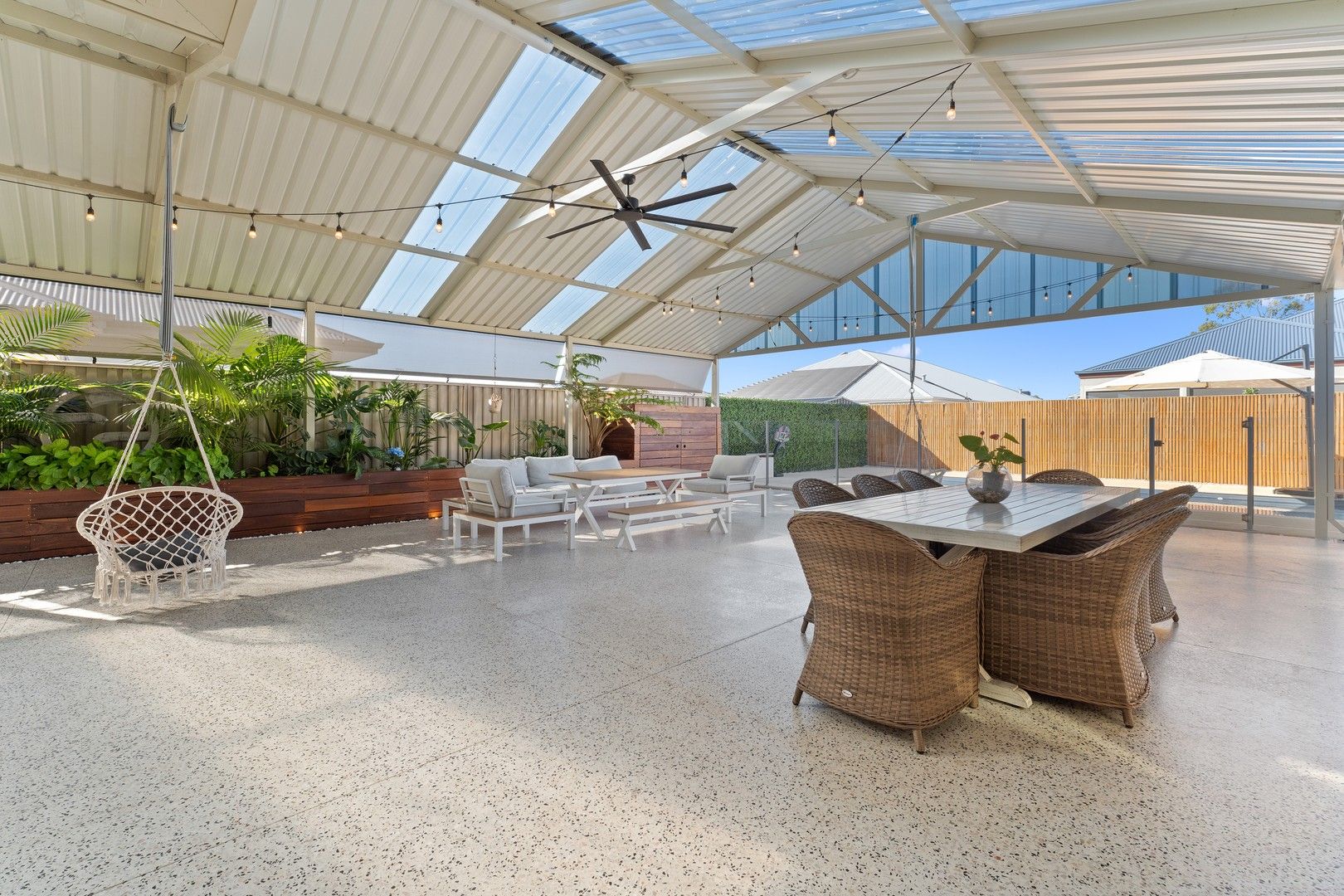 4 bedrooms House in 7 Campolina Avenue BALDIVIS WA, 6171