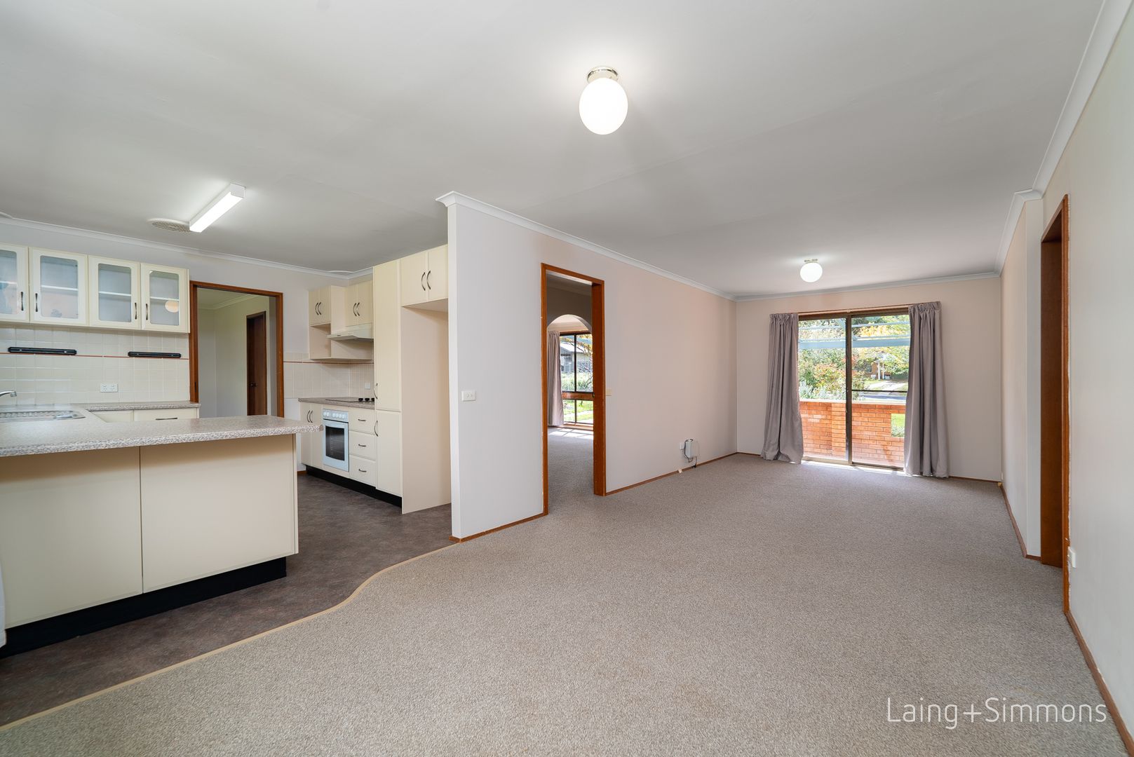 36 Murray Avenue, Armidale NSW 2350, Image 2