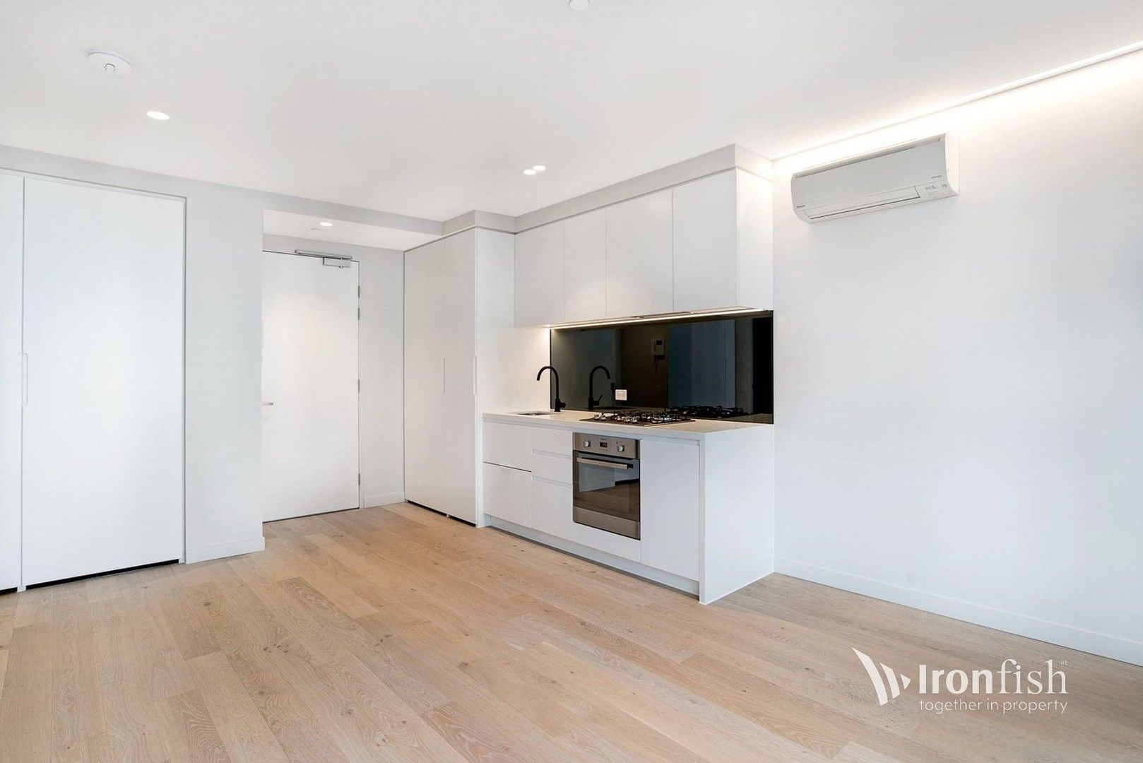 1 bedrooms Apartment / Unit / Flat in 1903/442 Elizabeth Street MELBOURNE VIC, 3000