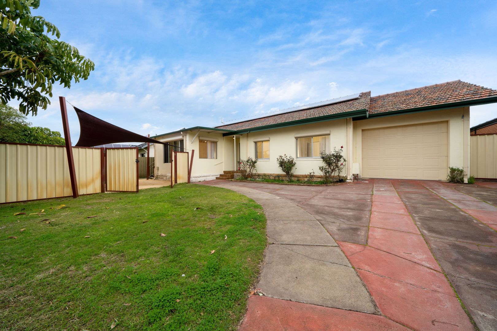 35 Canavan Crescent, Manning WA 6152, Image 1