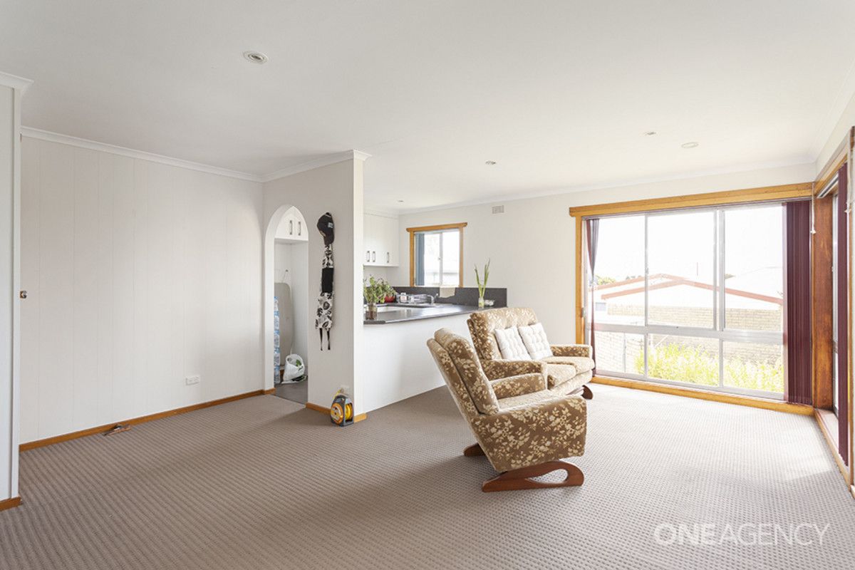 3/2 Gray Street, Upper Burnie TAS 7320, Image 2