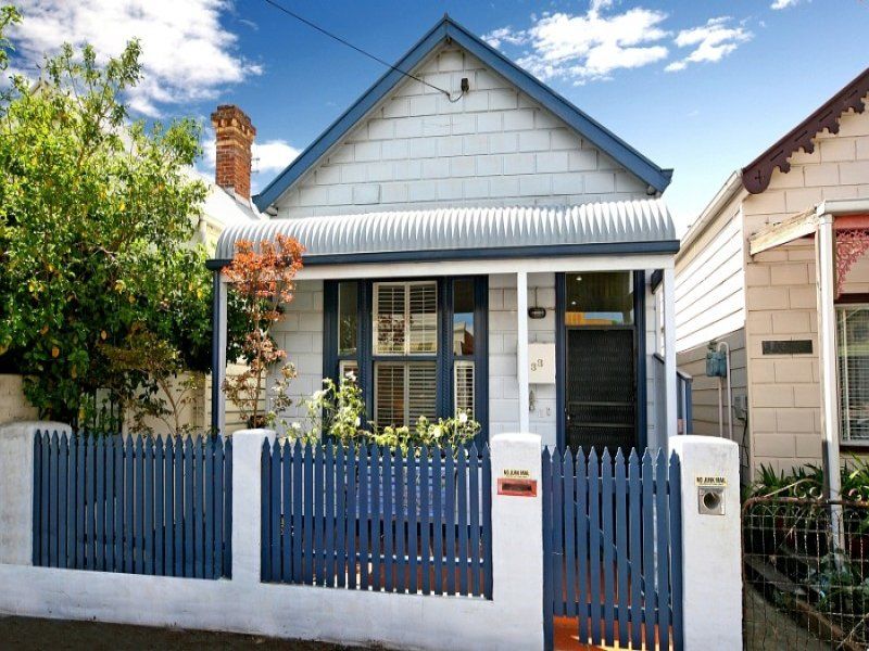2 bedrooms House in 33 Pridham Street PRAHRAN VIC, 3181