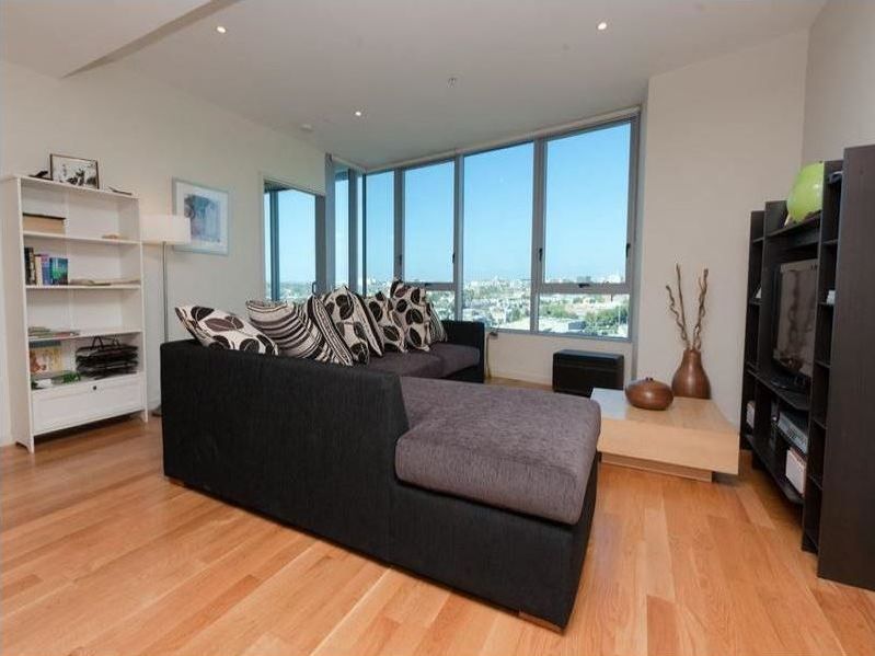 1 bedrooms Apartment / Unit / Flat in 1311/2 Newquay Promenade DOCKLANDS VIC, 3008