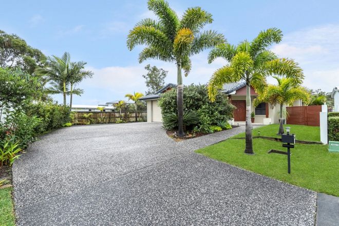 Picture of 6 Ballinger Place, PELICAN WATERS QLD 4551