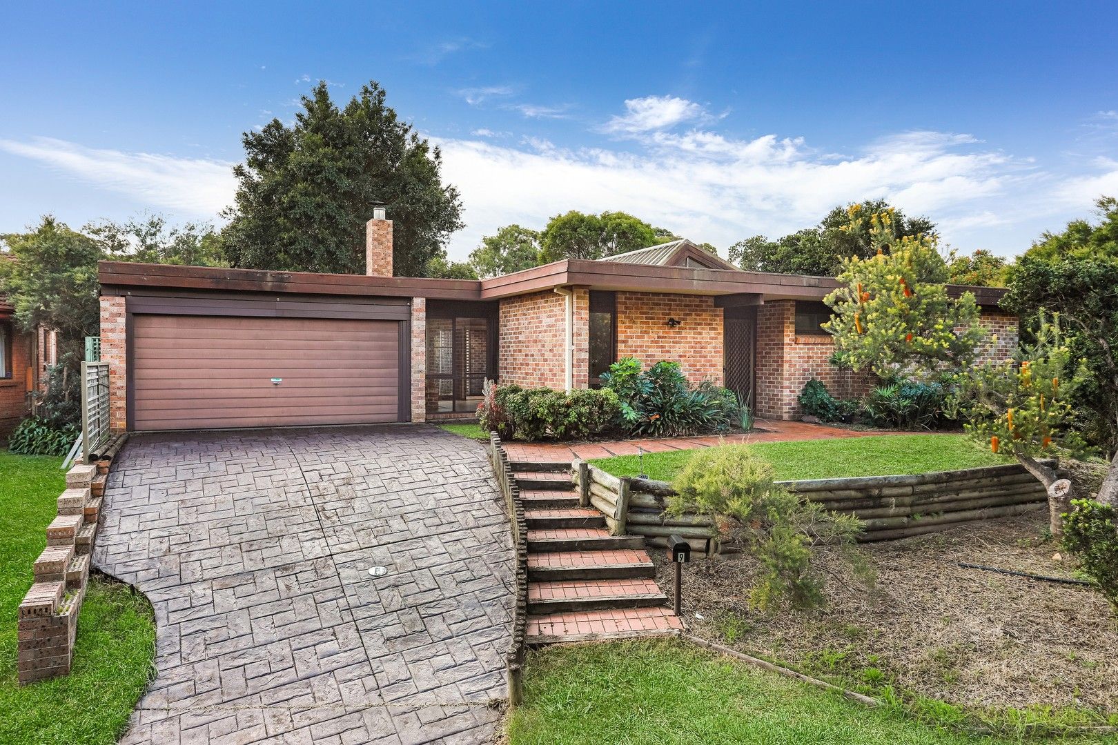5 bedrooms House in 9 Ashford Avenue CASTLE HILL NSW, 2154