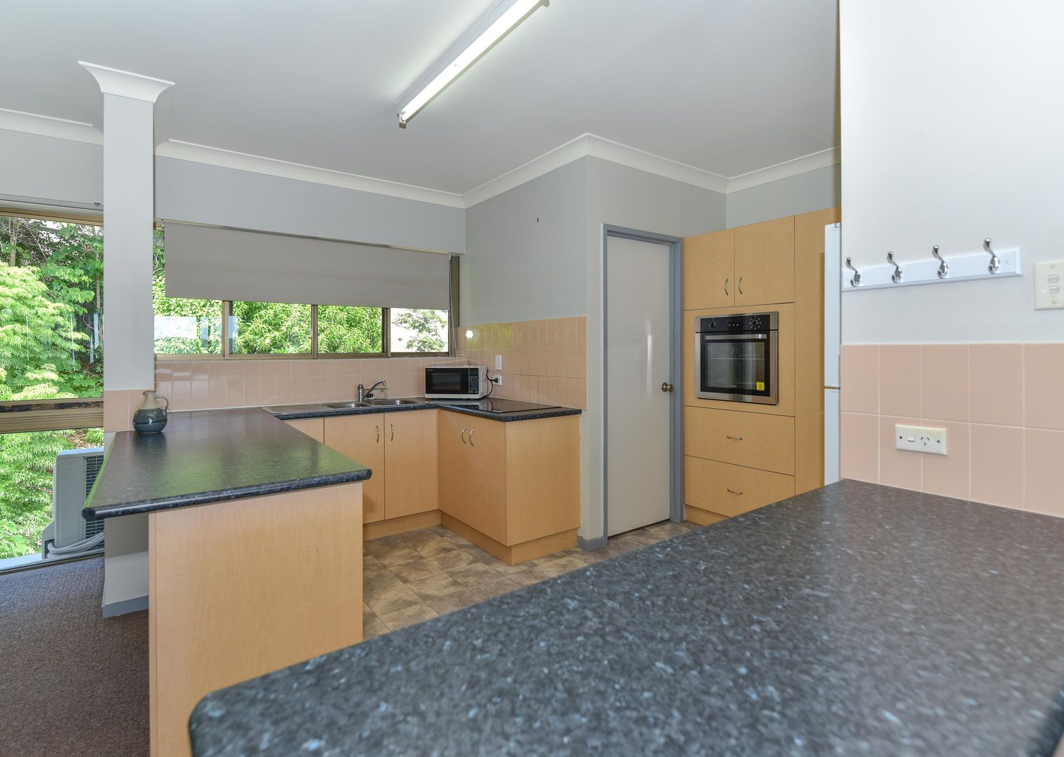 26/2 Eshelby Drive, Cannonvale QLD 4802, Image 2