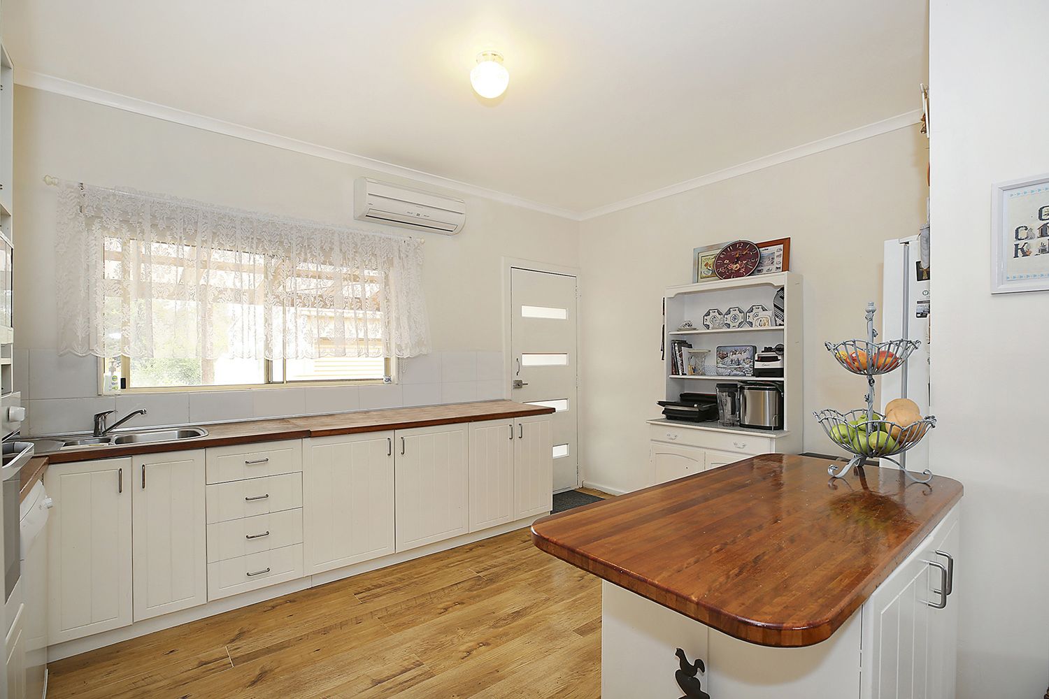 97 William Street, Lismore VIC 3324, Image 2