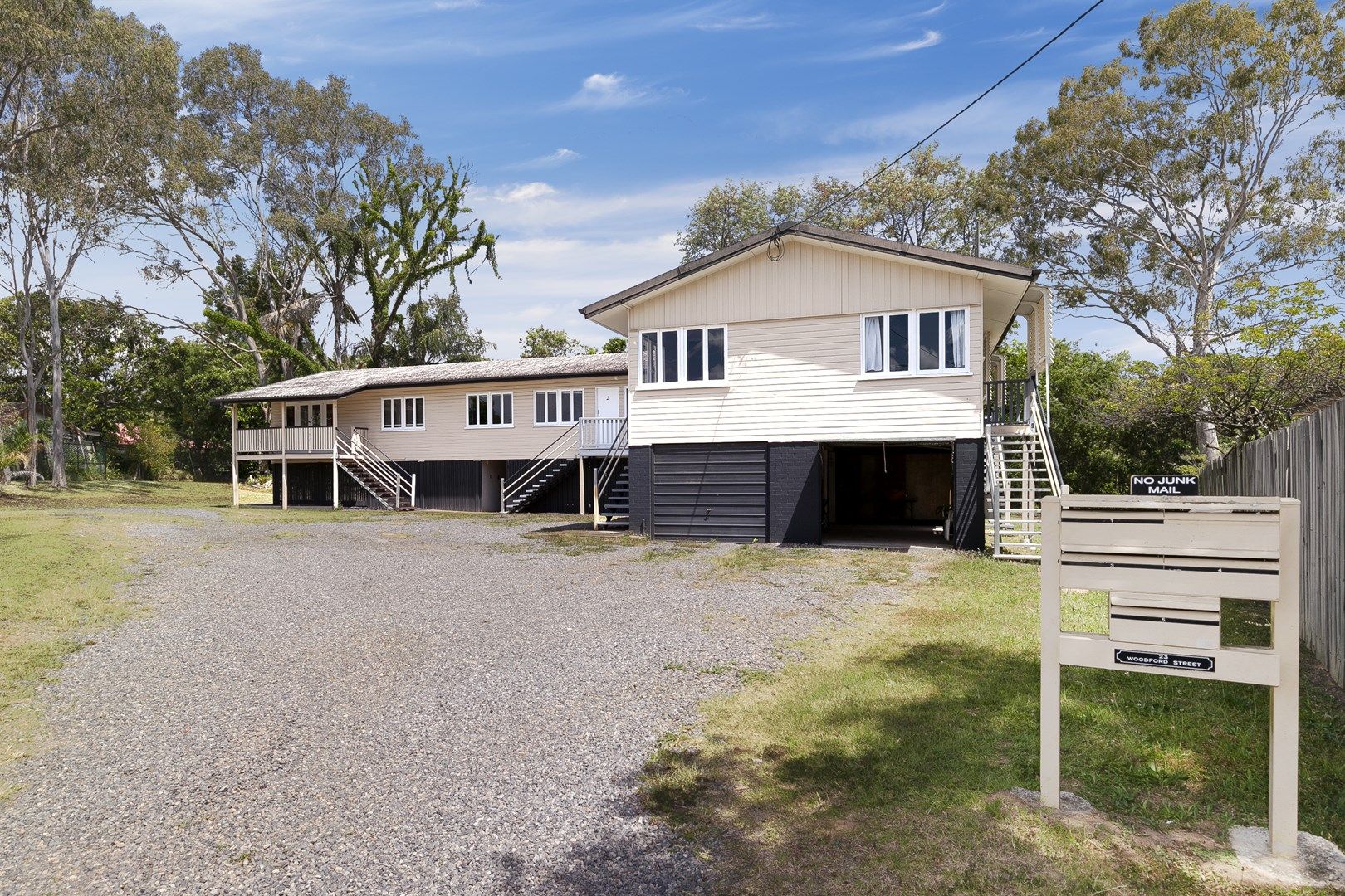 2 bedrooms Apartment / Unit / Flat in 1/23 Woodford St HOLLAND PARK WEST QLD, 4121