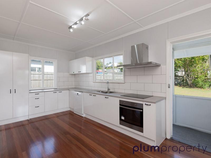 42 Galsworthy Street, Holland Park West QLD 4121, Image 2
