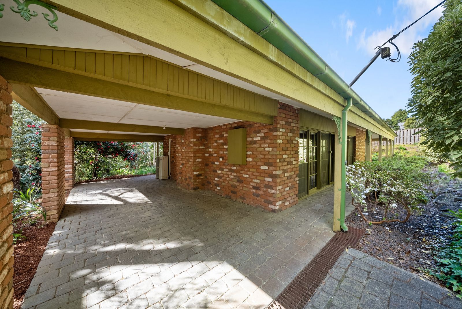 98 Carrington St, Macedon VIC 3440 House For Rent 460 Domain