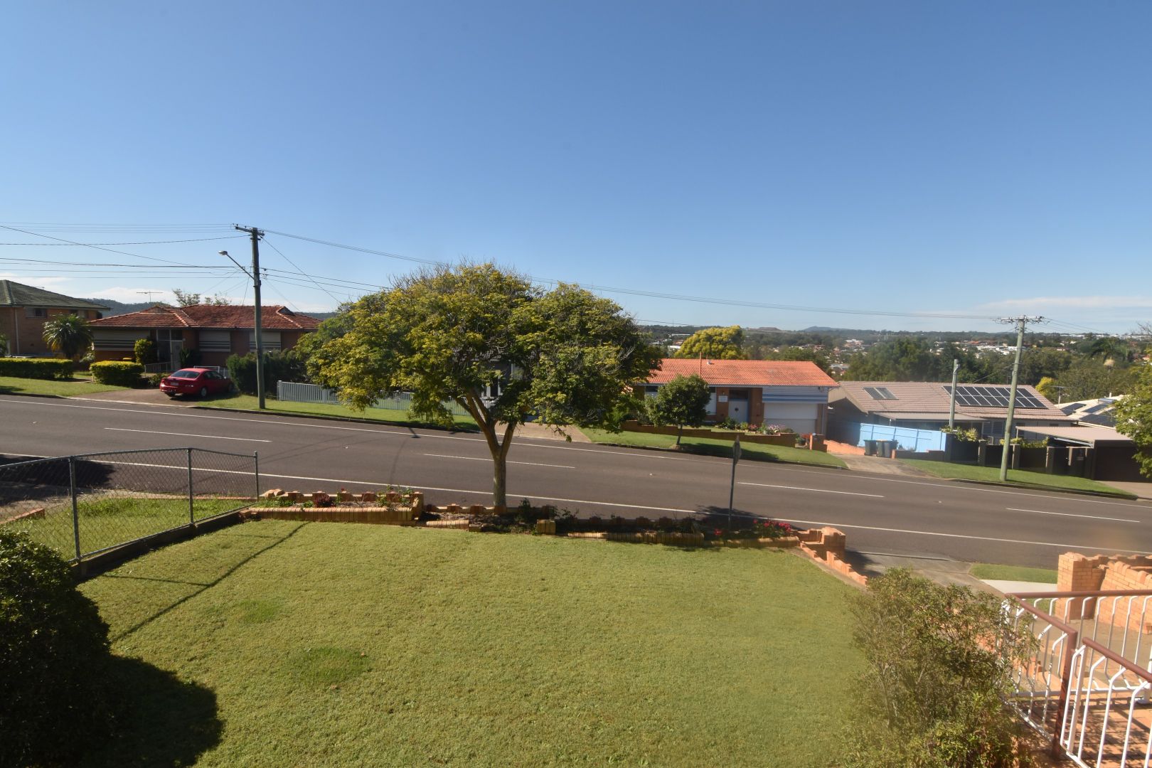 20 Cresthaven Drive, Mansfield QLD 4122, Image 2