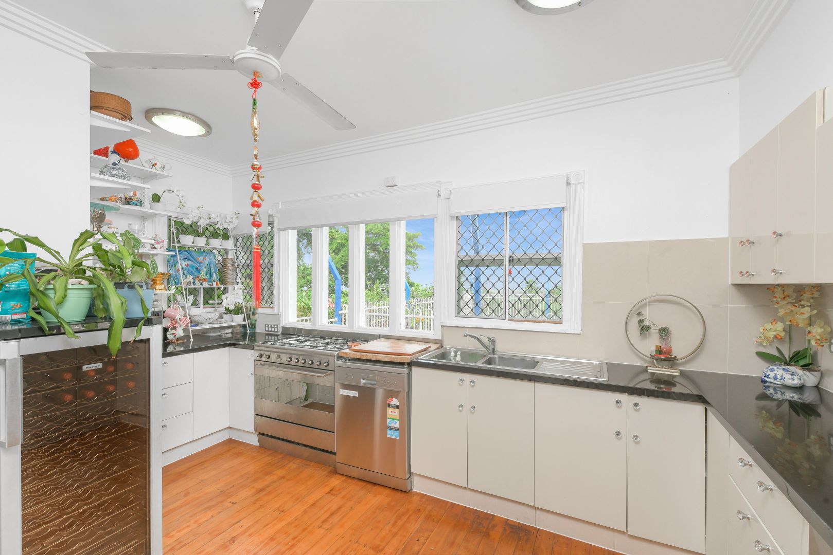 14 Bellevue Crescent, Edge Hill QLD 4870 Domain