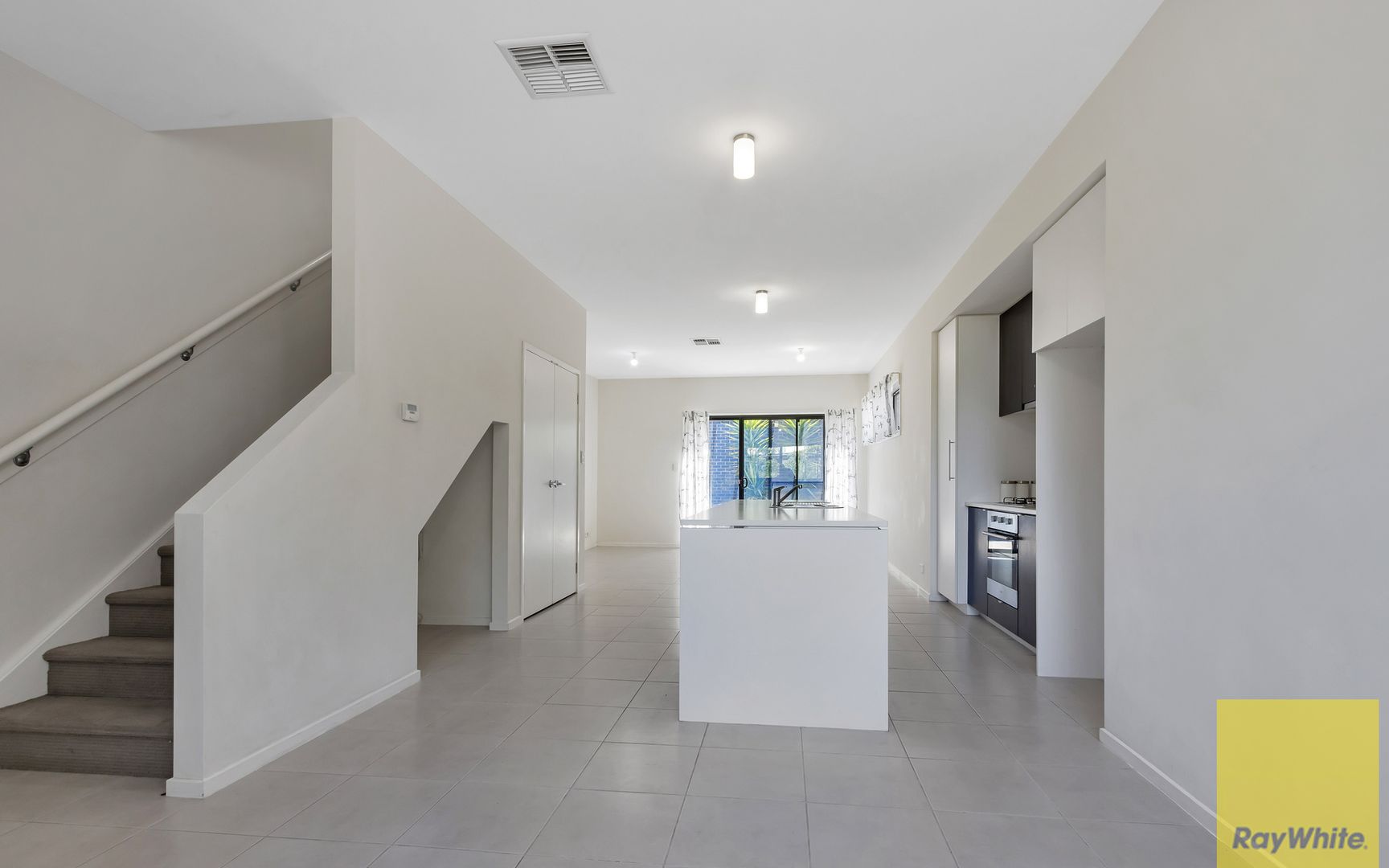 3 Derby Lane, St Clair SA 5011, Image 2