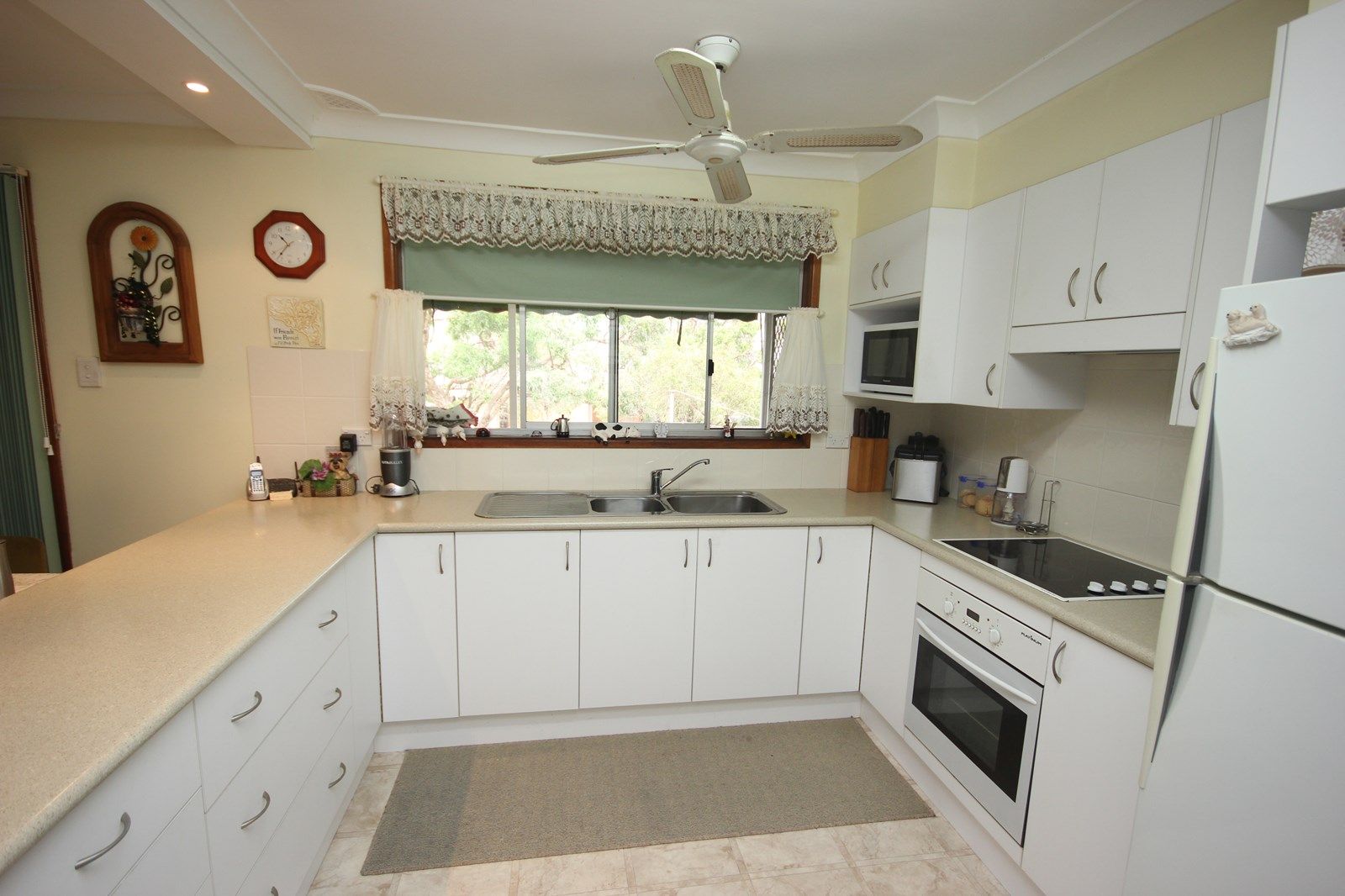 9 Bergalia Crescent, Camden Head NSW 2443, Image 1